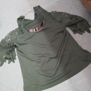 Sheilay Green top